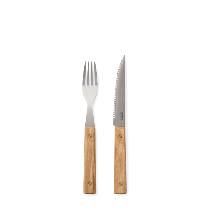Set de couverts en acier inoxydable de 8 pièces pour barbecue